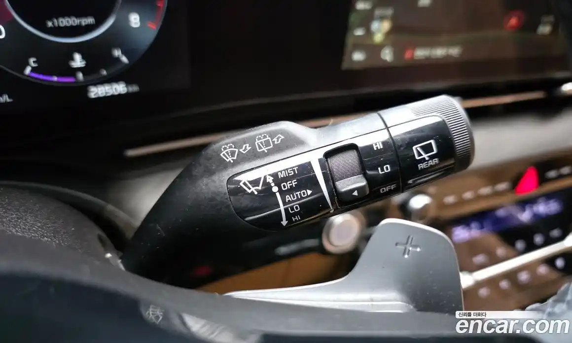 Kia Canival 2023 3.5 Автомат в Москве № 307922, фото 4