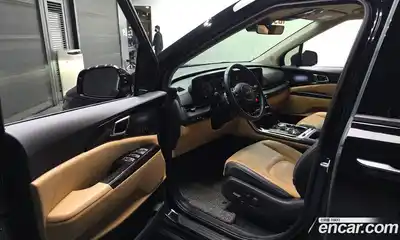 Kia Canival 2023 3.5 Автомат в Москве № 307922, миниатюра 5