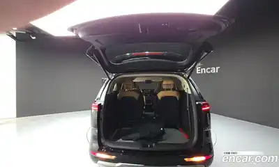 Kia Canival 2023 3.5 Автомат в Москве № 307922, миниатюра 10