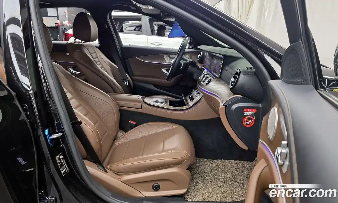 Mercedes-Benz E-Class 2021 2.0 Автомат в Москве № 309611, фото 13