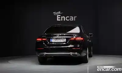 Mercedes-Benz E-Class 2021 2.0 Автомат в Москве № 309611, миниатюра 4