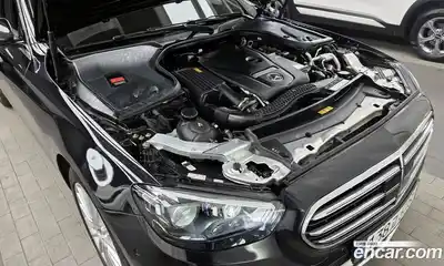 Mercedes-Benz E-Class 2021 2.0 Автомат в Москве № 309611, миниатюра 9