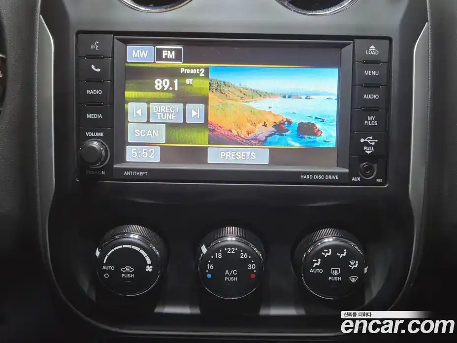 Jeep Compass 2017 2.4 Автомат в Москве № 309689, фото 11