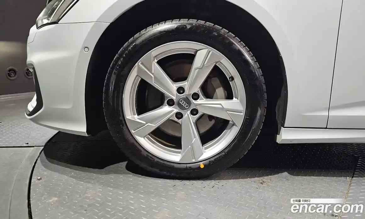 Audi A6 2020 2.0 Автомат в Москве № 312198, фото 14