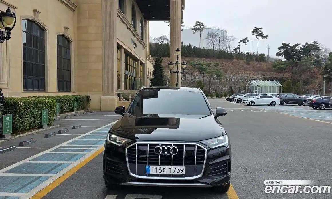 Audi Q7 2022 3.0 Автомат в Москве № 312383, фото 13