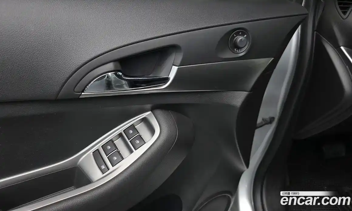 Chevrolet Orlando 2016 1.6 Автомат в Москве № 315119, фото 8