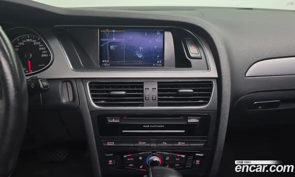 Audi A4 2015 2.0 Автомат в Москве № 325696, фото 16