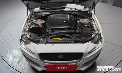 Jaguar XE 2018 2.0 Автомат в Москве № 331534, миниатюра 3