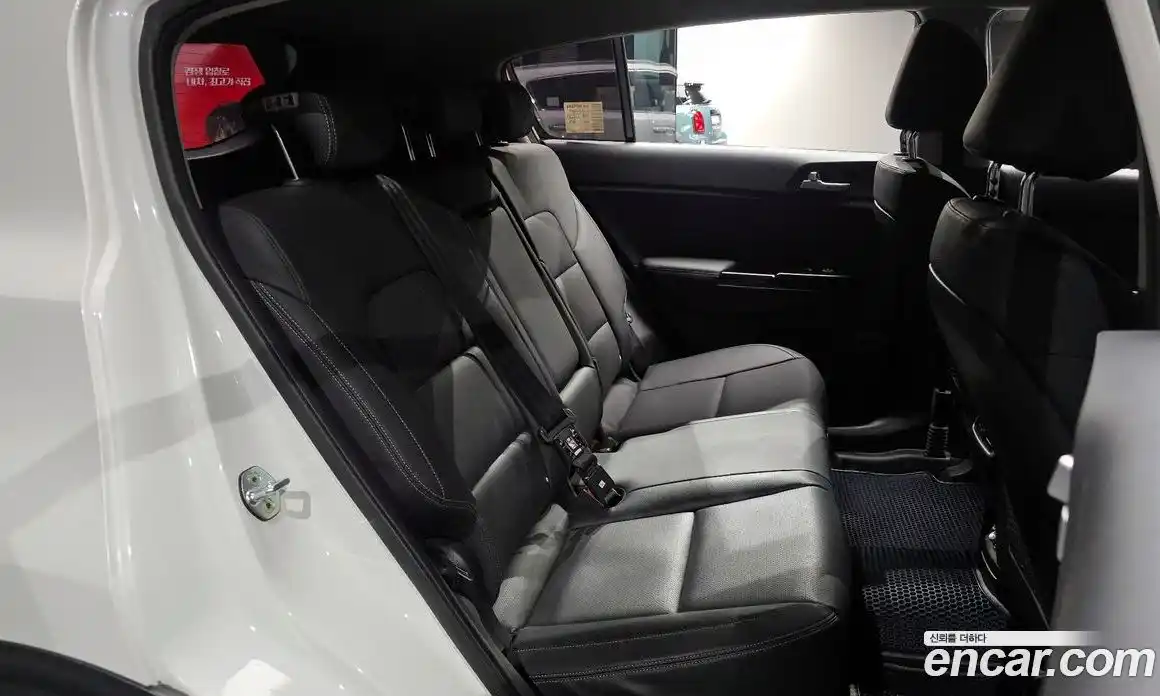 Kia Sportage 2018 2.0 Автомат в Москве № 338820, фото 3