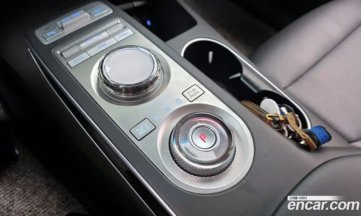 Genesis GV70 2023 2.5 Автомат в Москве № 339656, фото 17