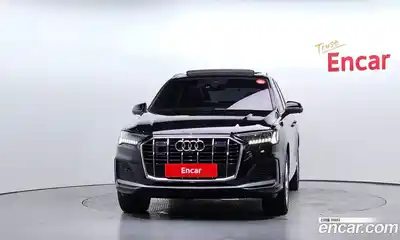 Audi Q7 2021 3.0 Автомат в Москве № 343654, миниатюра 3
