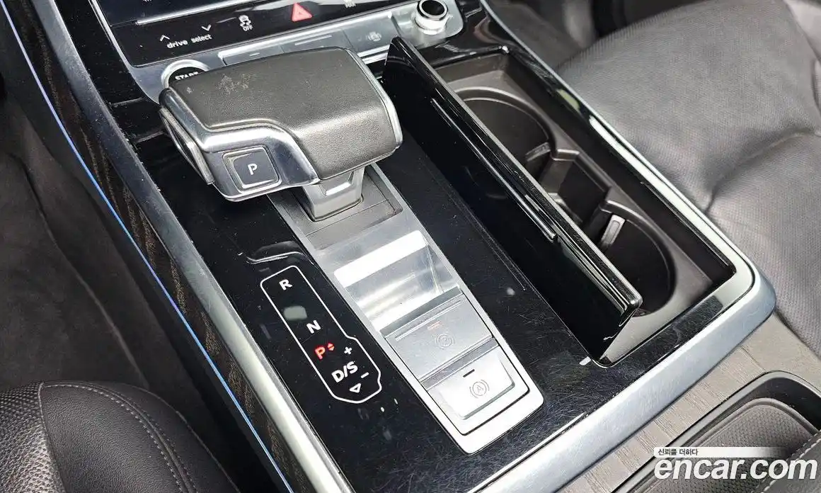 Audi Q7 2021 3.0 Автомат в Москве № 343654, фото 9