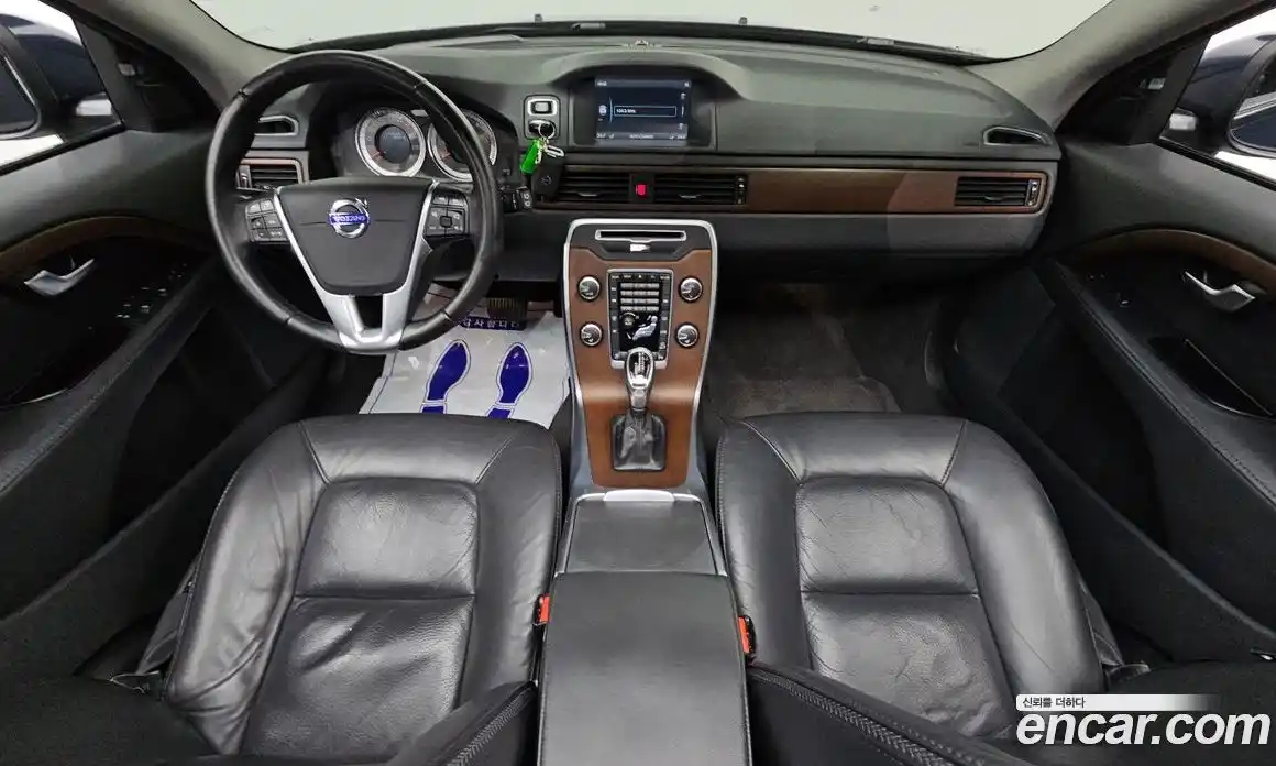 Volvo XC70 2013 2.4 Автомат в Москве № 344268, фото 16