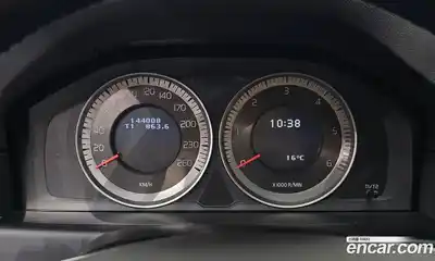 Volvo XC70 2013 2.4 Автомат в Москве № 344268, миниатюра 3