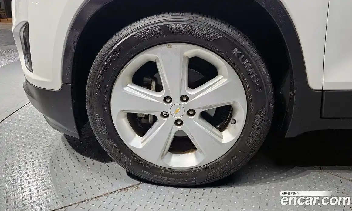 Chevrolet Trax 2016 1.6 Автомат в Москве № 37112, фото 4