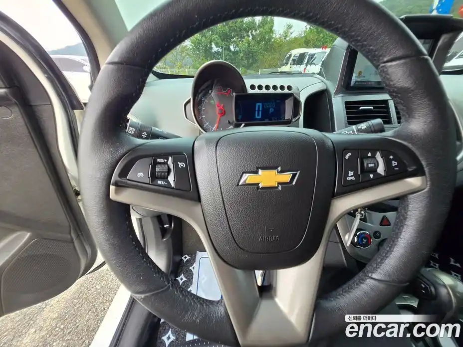 Chevrolet Aveo 2016 1.4 Автомат в Москве № 38283, фото 19