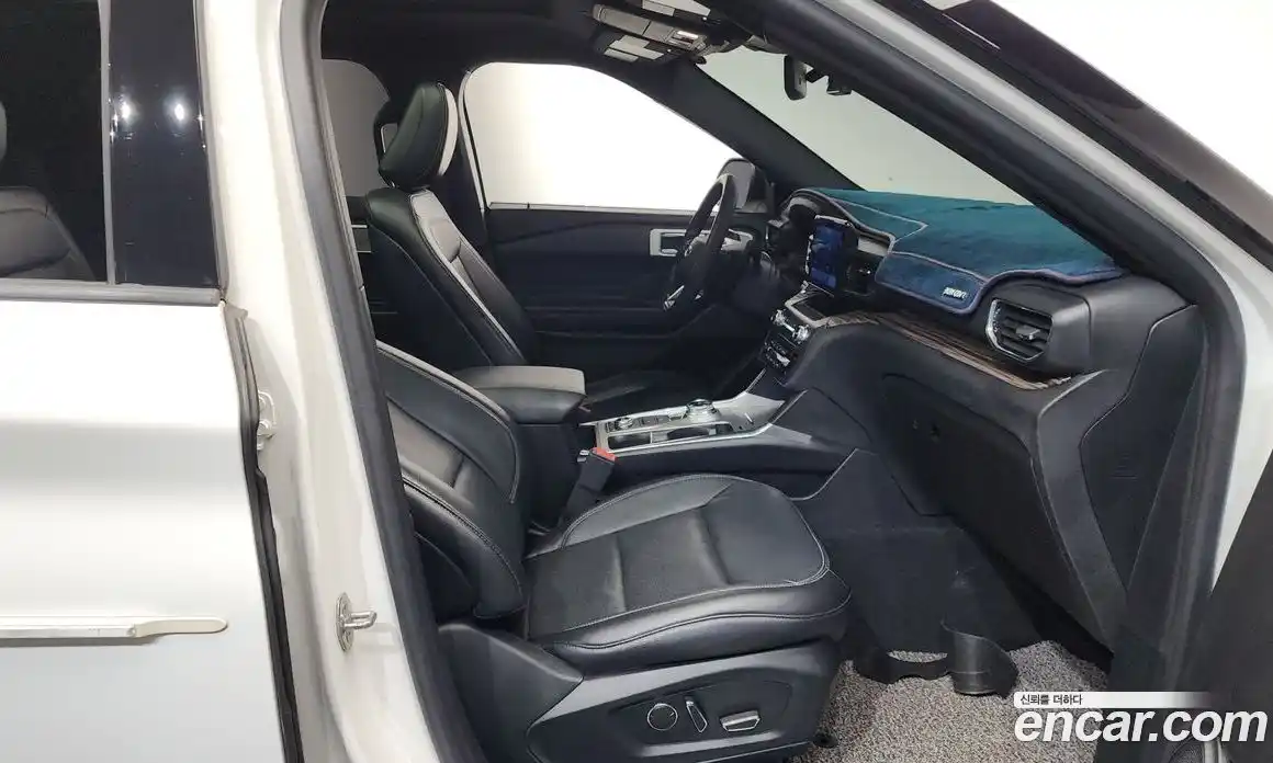 Ford Explorer 2020 2.3 Автомат в Москве № 384677, фото 11