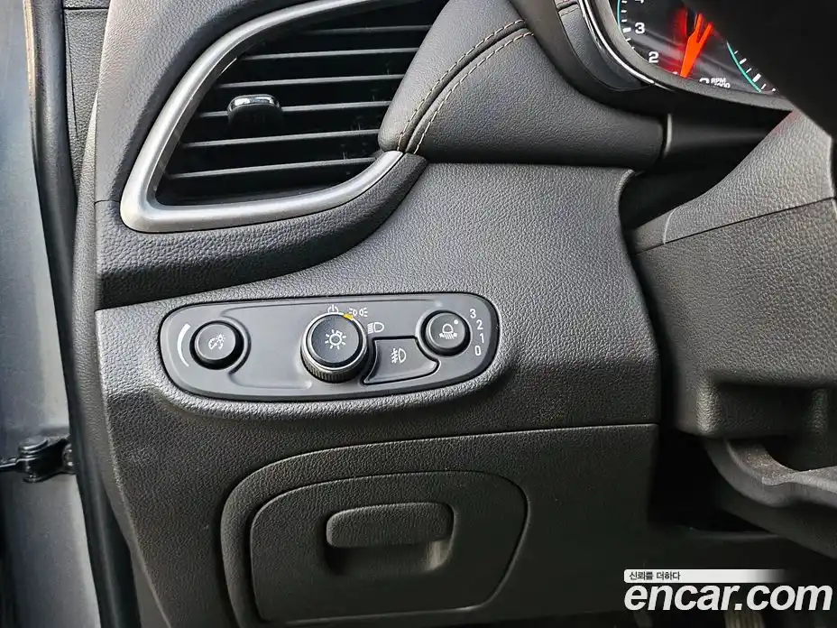 Chevrolet Trax 2019 1.6 Автомат в Москве № 38467, фото 17