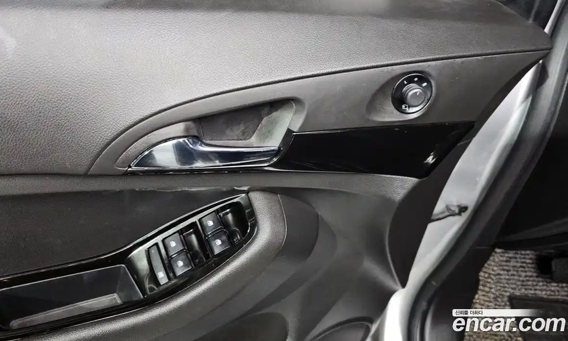 Chevrolet Orlando 2012 2.0 Автомат в Москве № 39312, фото 18