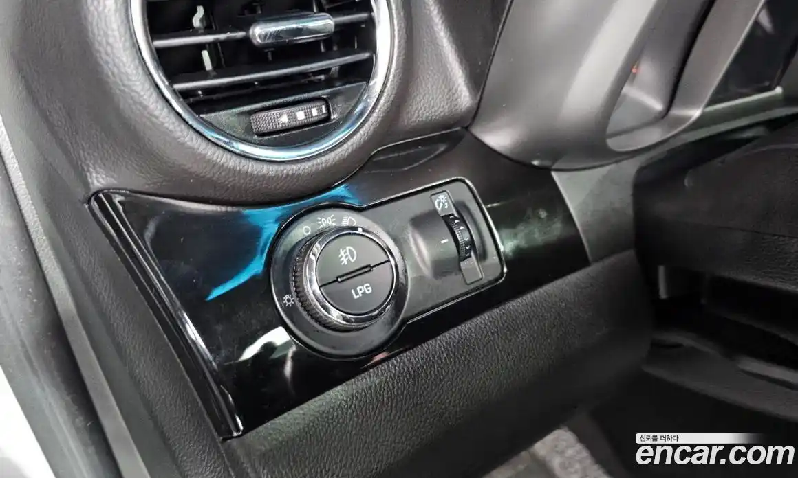 Chevrolet Orlando 2012 2.0 Автомат в Москве № 39312, фото 19