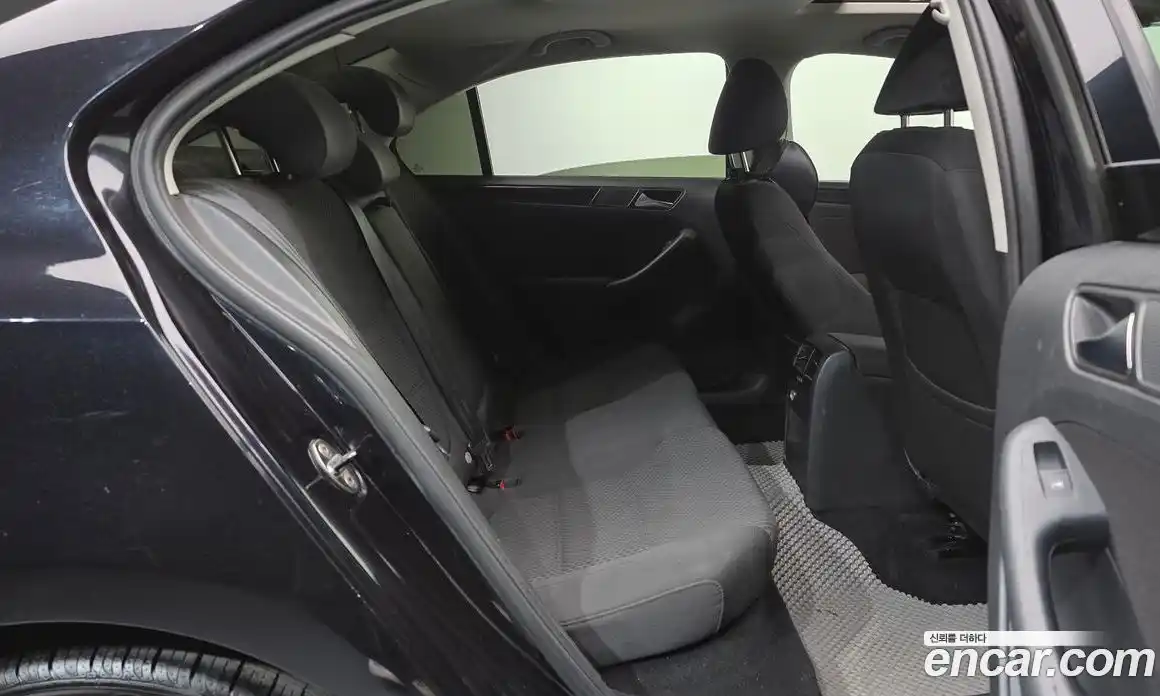 Volkswagen Jetta 2012 2.0 Автомат в Москве № 400901, фото 12