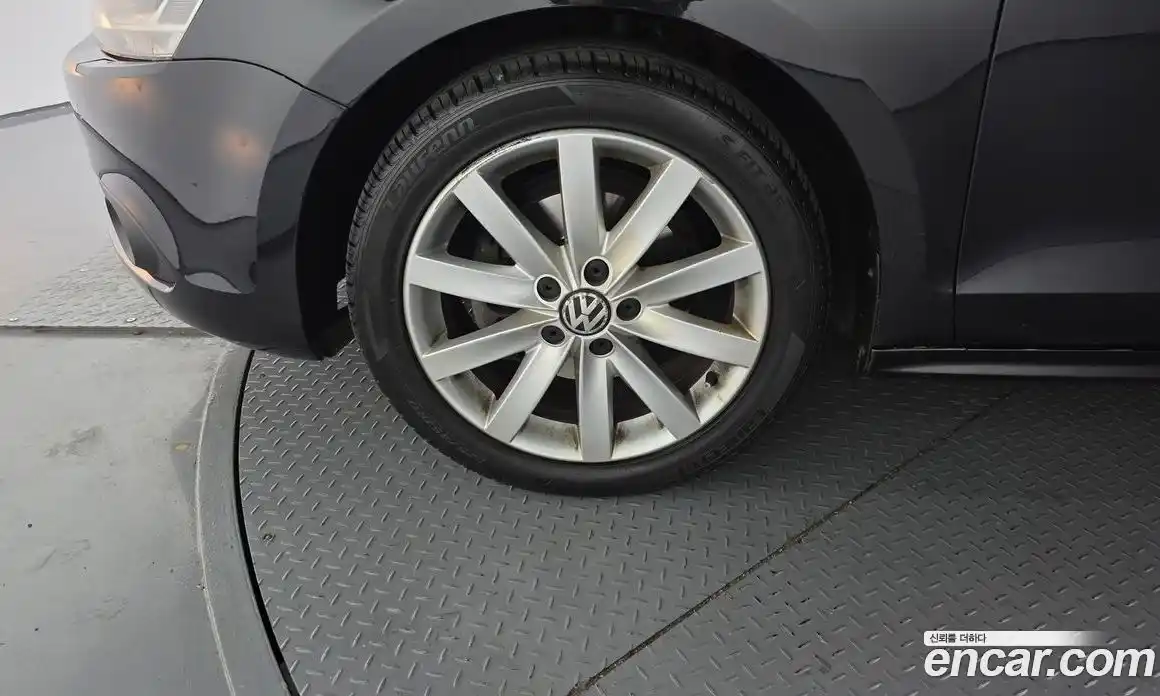 Volkswagen Jetta 2012 2.0 Автомат в Москве № 400901, фото 5