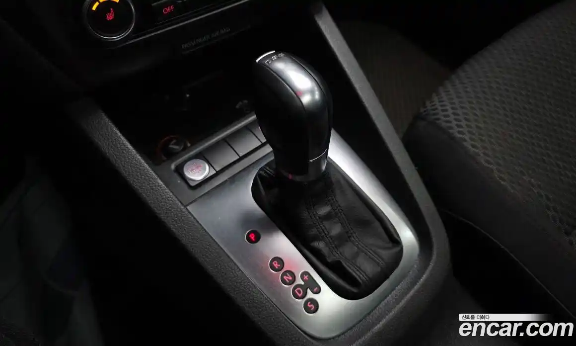 Volkswagen Jetta 2012 2.0 Автомат в Москве № 400901, фото 9