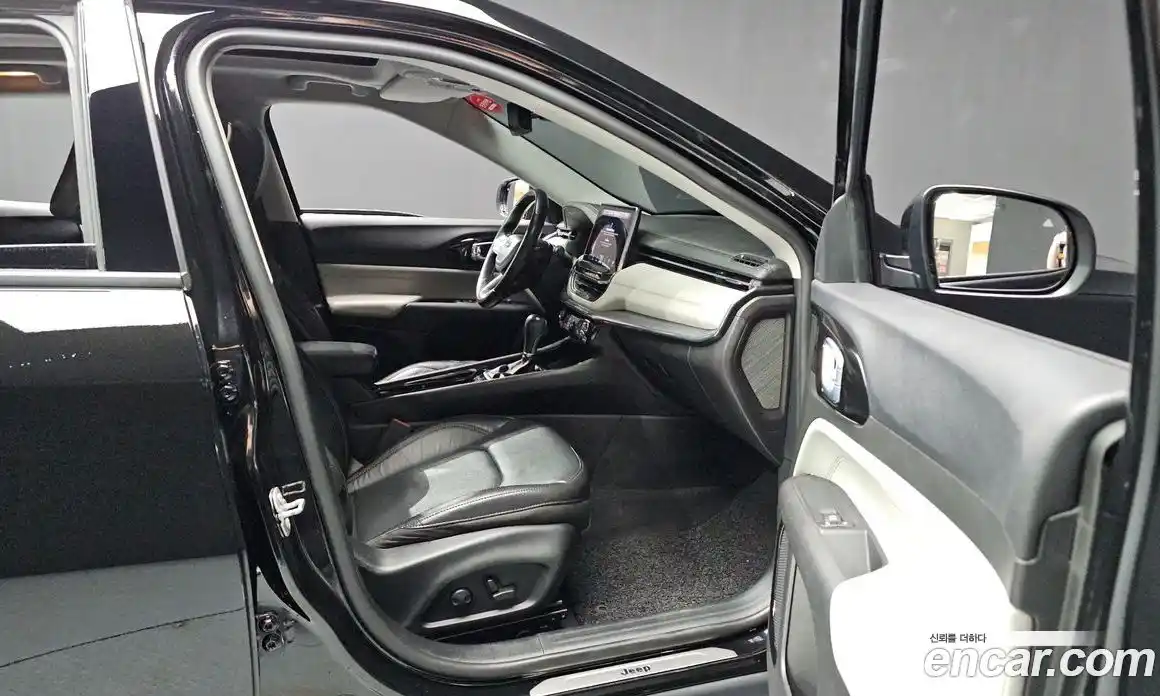 Jeep Compass 2022 2.4 Автомат в Москве № 401760, фото 18