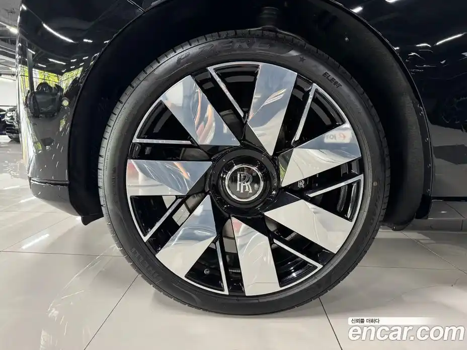 Rolls-Royce Cullinan 2025 6.7 Автомат в Москве № 407261, фото 16