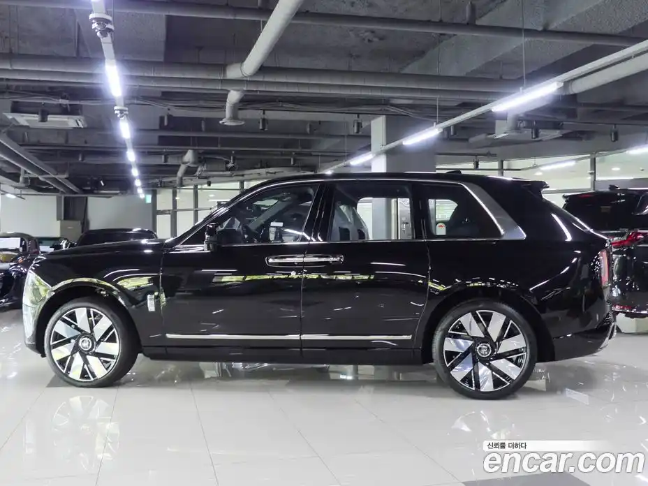 Rolls-Royce Cullinan 2025 6.7 Автомат в Москве № 407261, фото 3