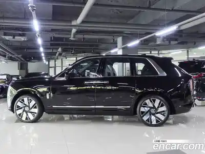 Rolls-Royce Cullinan 2025 6.7 Автомат в Москве № 407261, миниатюра 3