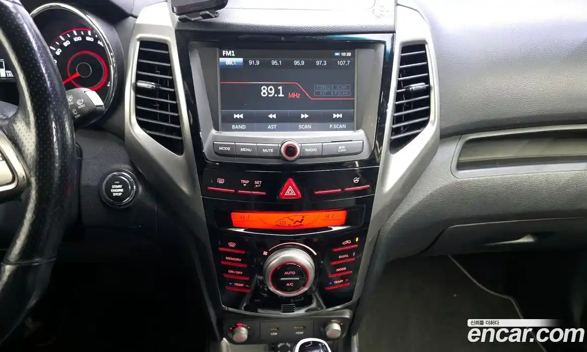 SsangYong TIBOLI 2015 1.6 Автомат в Москве № 410094, фото 14