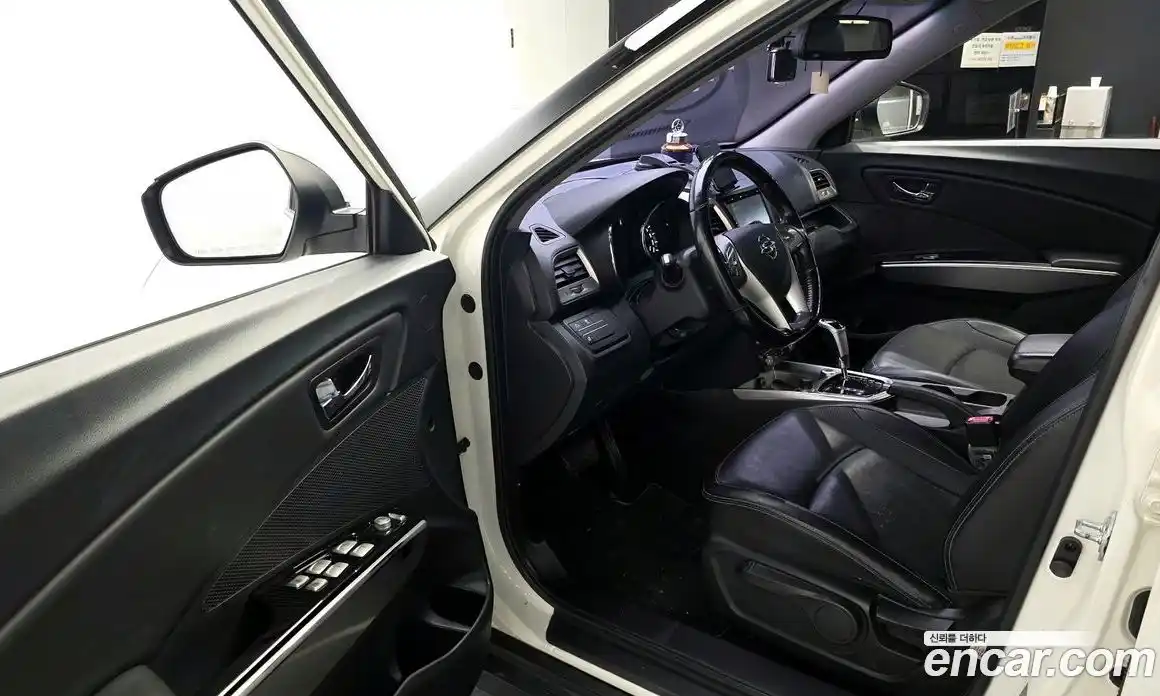 SsangYong TIBOLI 2015 1.6 Автомат в Москве № 410094, фото 10