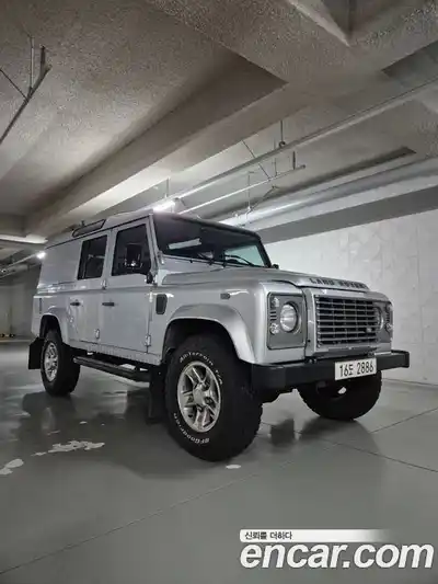Land Rover Defender, 2010