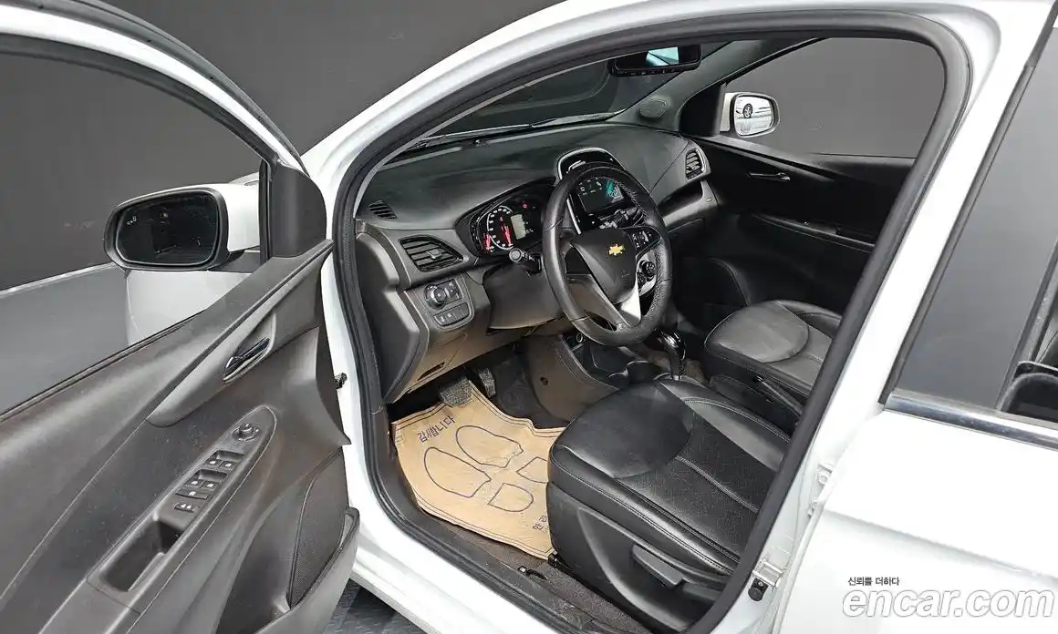 Chevrolet Spark 2017 1.0 Автомат в Москве № 41976, фото 9