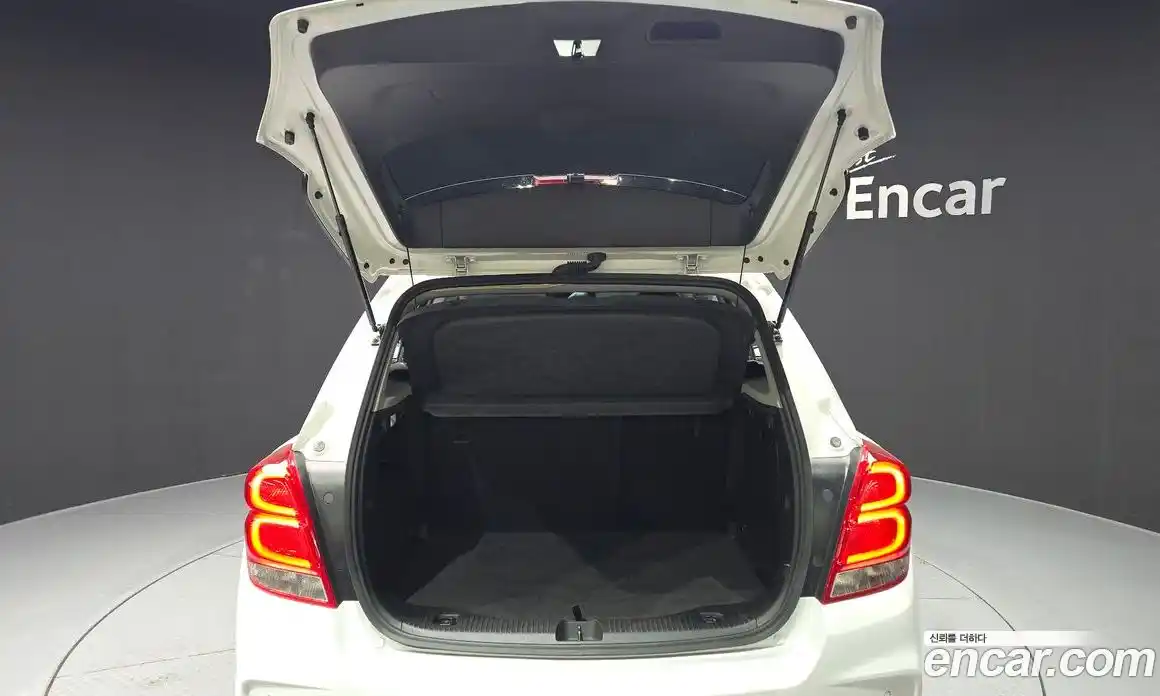 Chevrolet Trax 2017 1.6 Автомат в Москве № 42315, фото 16