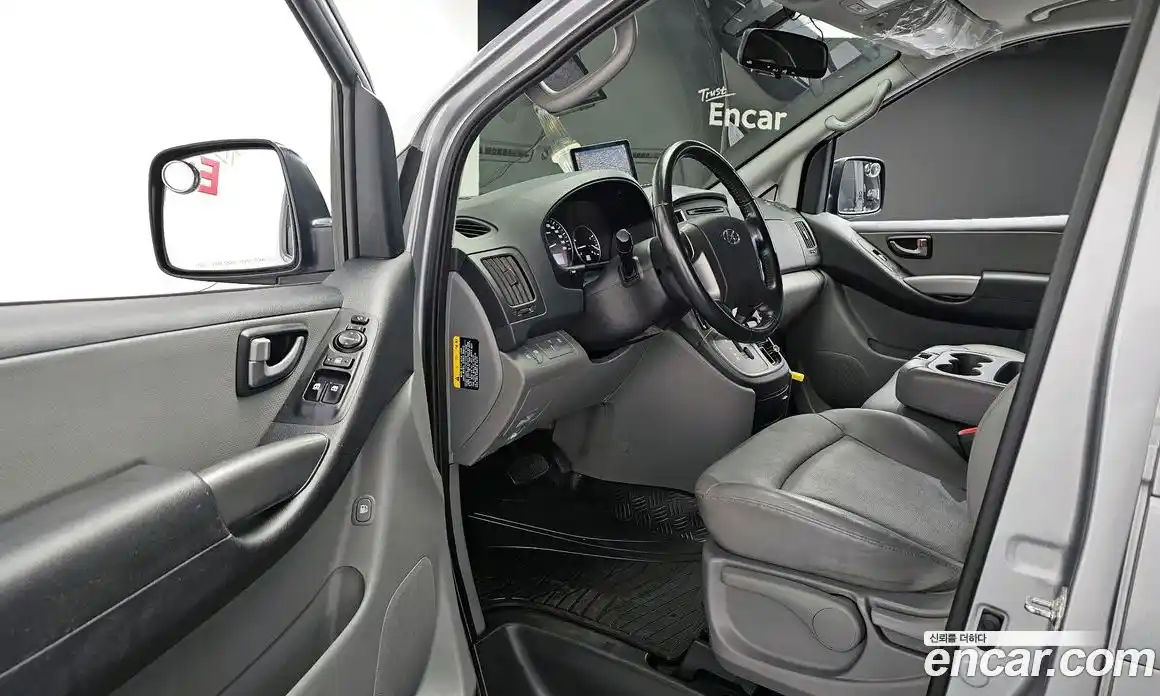 Hyundai Starex 2021 2.5 Автомат в Москве № 49942, фото 20