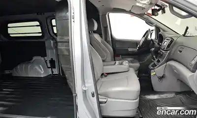 Hyundai Starex 2021 2.5 Автомат в Москве № 49942, миниатюра 6