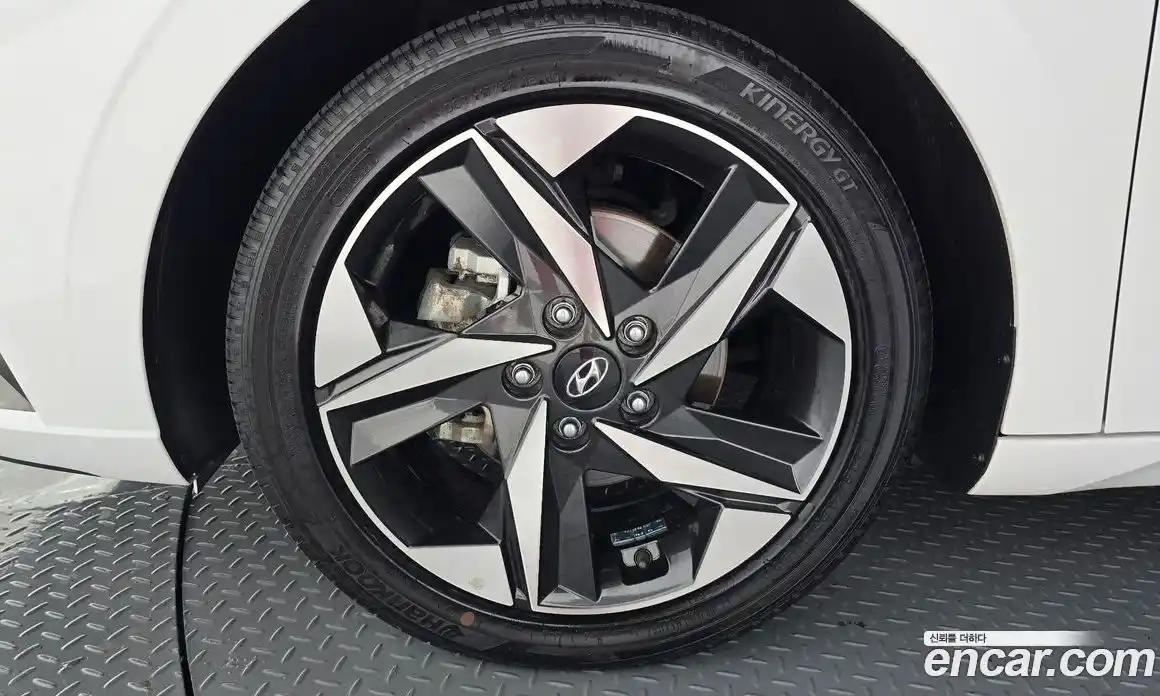 Hyundai Avante 2023 1.6 Автомат в Москве № 50089, фото 4