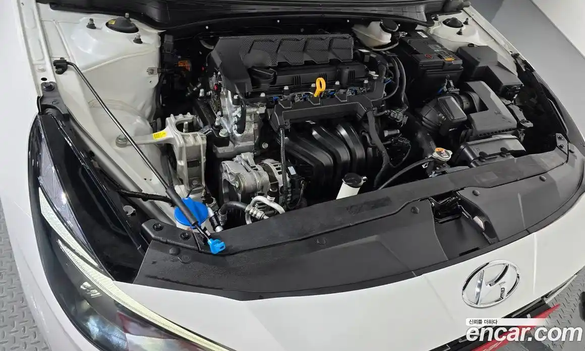 Hyundai Avante 2023 1.6 Автомат в Москве № 50089, фото 5