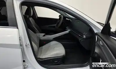 Hyundai Avante 2023 1.6 Автомат в Москве № 50089, миниатюра 10