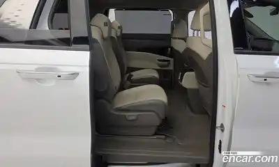 Kia Canival 2023 2.2 Автомат в Москве № 50350, миниатюра 12