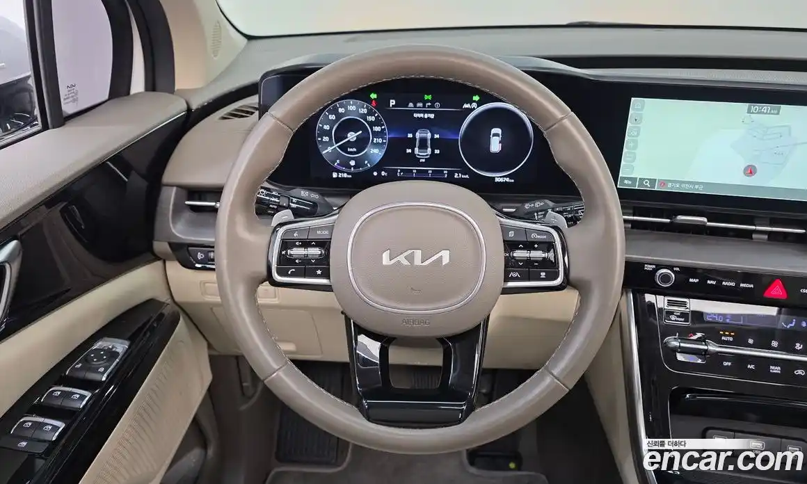 Kia Canival 2023 2.2 Автомат в Москве № 50350, фото 13