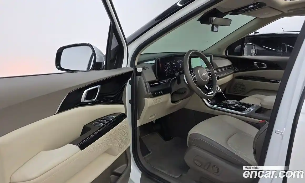 Kia Canival 2023 2.2 Автомат в Москве № 50350, фото 10