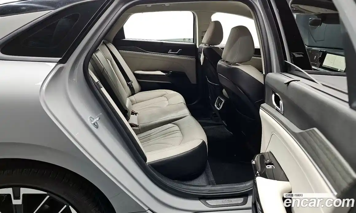 Kia K5 2024 1.6 Автомат в Москве № 51280, фото 10