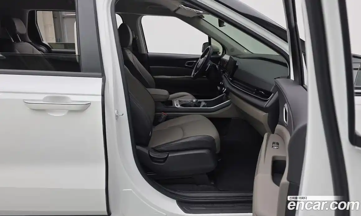 Kia Canival 2024 2.2 Автомат в Москве № 53336, фото 12