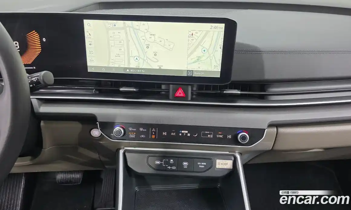 Kia Canival 2024 2.2 Автомат в Москве № 53336, фото 17