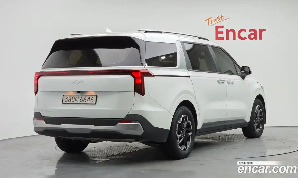 Kia Canival 2024 2.2 Автомат в Москве № 53336, фото 19