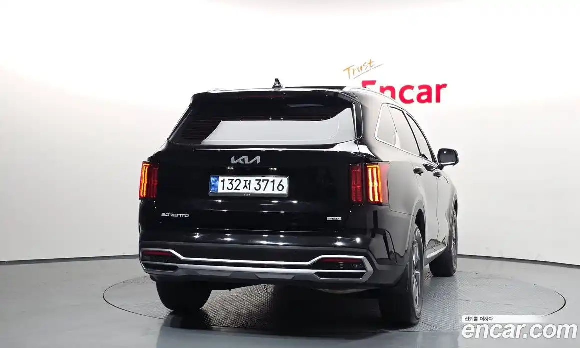 Kia Sorento 2023 1.6 Автомат в Москве № 55659, фото 3