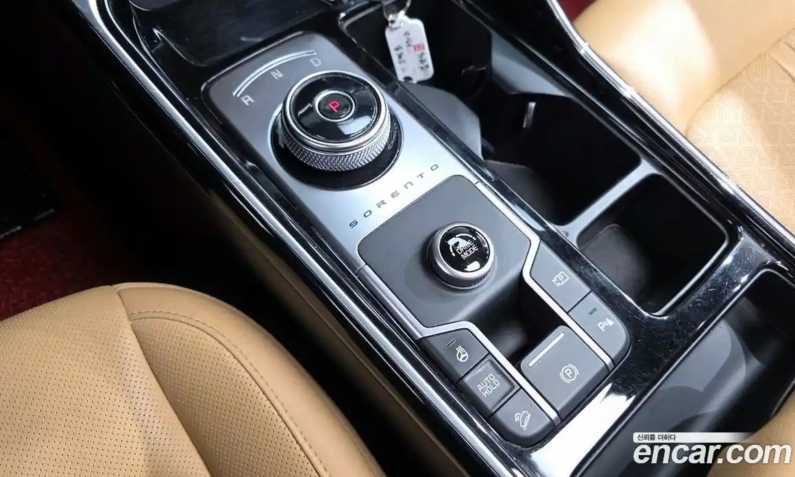 Kia Sorento 2023 1.6 Автомат в Москве № 55659, фото 4